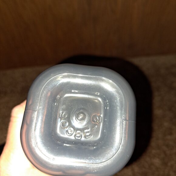 2 Tupperware Eco Plus Sports Bottles with Carrying Straps 7975A-3,7760A-9 - Picture 5 of 7